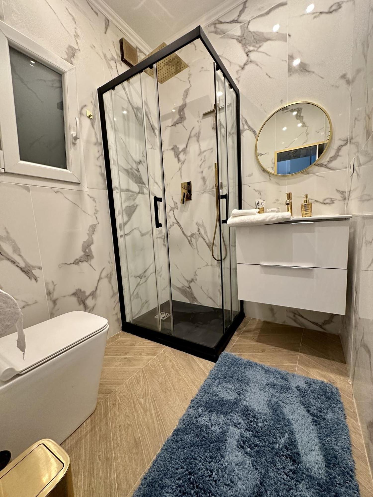 Aquarium Exclusive Loft - Private Parking Appartement Genua Buitenkant foto